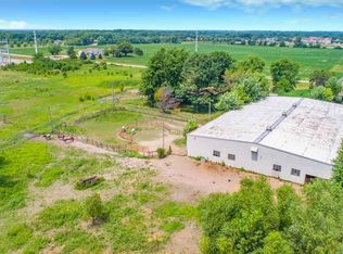 1910 W Cruger Rd, Washington, IL 61571