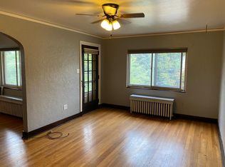 4 Amherst Ave APT 2, Pittsburgh, PA 15229