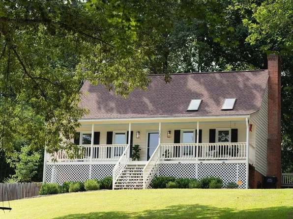 105 Chadwick Dr, Lynchburg, VA 24502