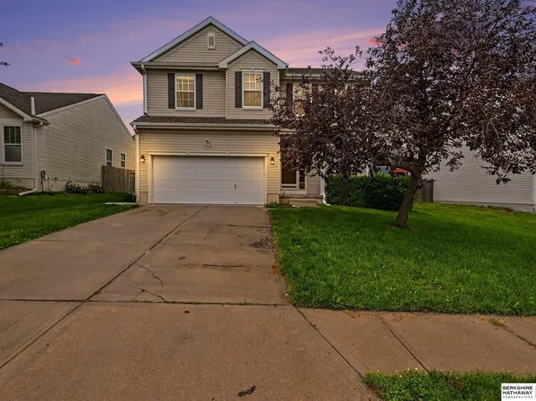 7714 N 107th Ave, Omaha, NE 68122