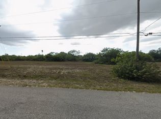 1924 NE 19th Ave, Cape Coral, FL 33909