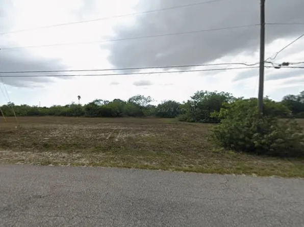 1924 NE 19th Ave, Cape Coral, FL 33909