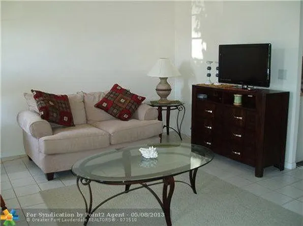 1033 Newport Dr #H, Deerfield Beach, FL 33442