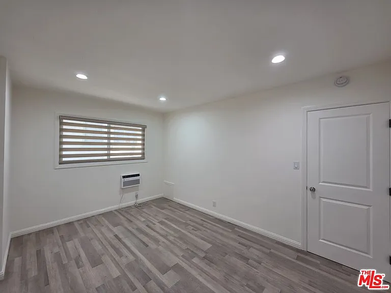 1224 N Fairfax Ave #7 — Photo 23