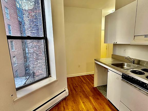 4th image of 606 8th Ave APT 5C