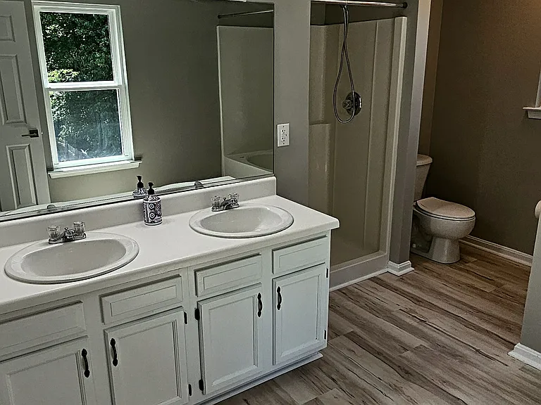 612 Queens Creek Rd — Photo 13