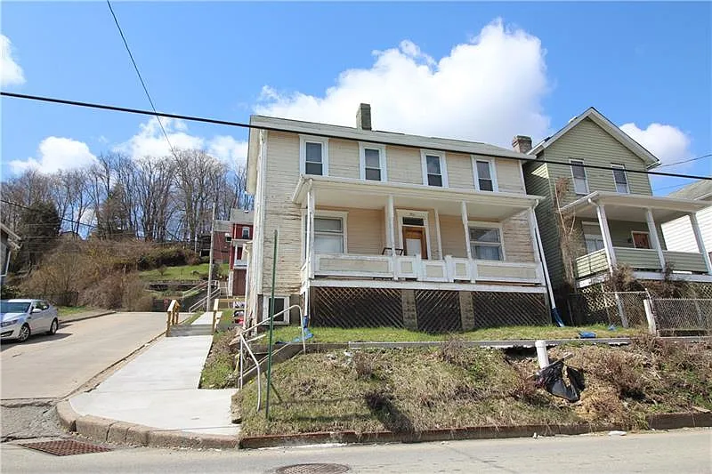 901 Lincoln Ave photo 1