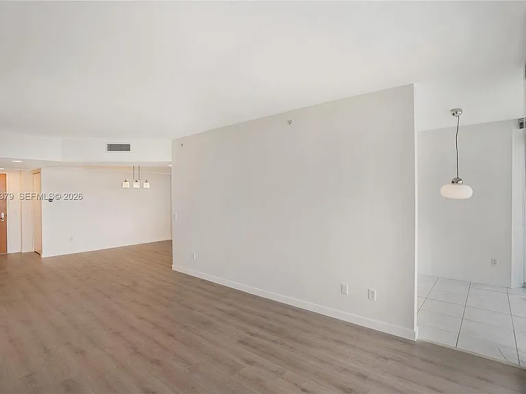 21205 Yacht Club Dr #2604 — Photo 7