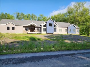 9390 Fox Rd, Bridgeport, NY 13030