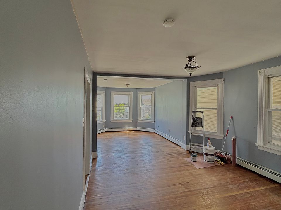 1st image of 205 N 4th St Floor 2