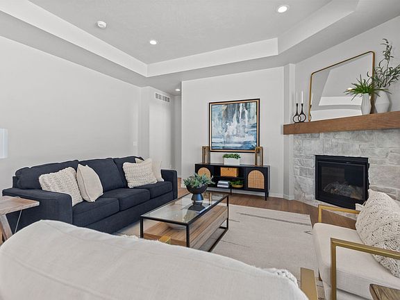 5th image of 2380 Scheuring Rd