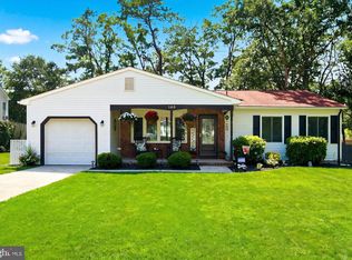 160 Stowaway Rd, Manahawkin, NJ 08050