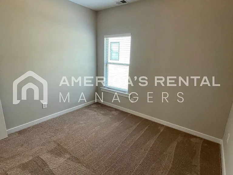 459 Troubadour Ln — Photo 24