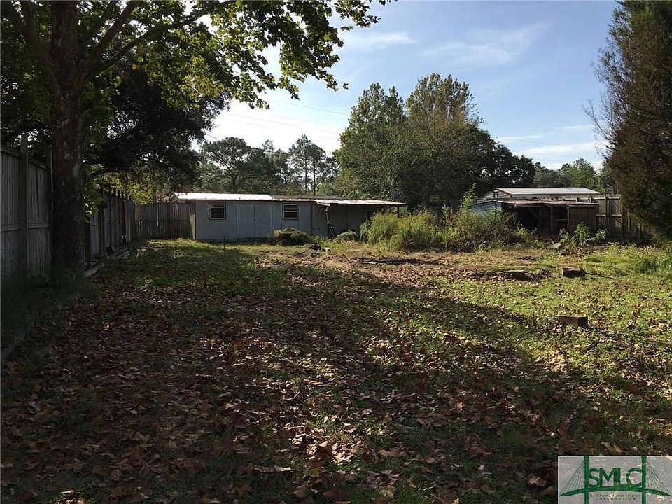 1st image of 113 Hollow Oak Dr