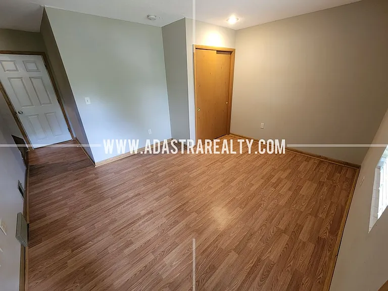 212 Brookside Dr — Photo 12