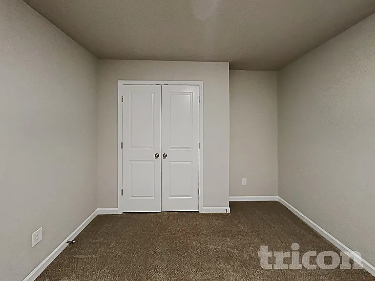 205 Spring Knoll Dr — Photo 25