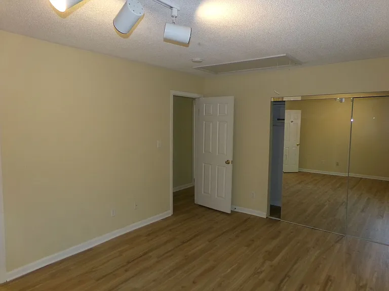 5352 Larch Ct — Photo 15