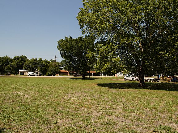 5th image of 1429 W State Highway 71