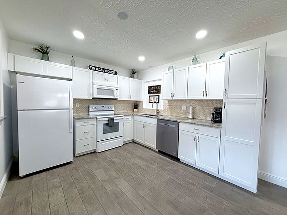 5th image of 5944 S Lockwood Ridge Rd #1
