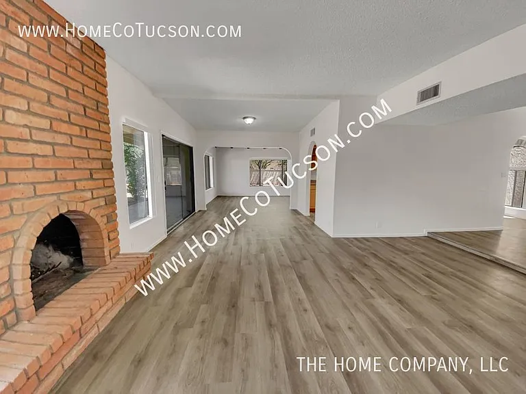 5243 N Stonehouse Pl — Photo 14