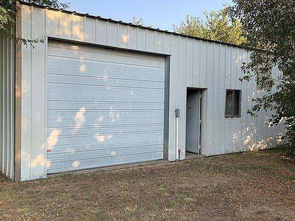 1360’ shop with 220 and 110 