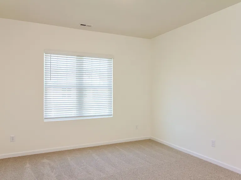 1608 Corbett St — Photo 10