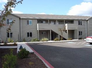 2173 Poplar Dr APT C, Medford, OR 97504