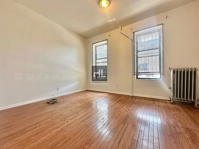 159 18th St #1F — Photo 2