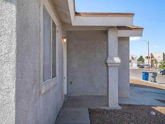 4th image of 9036 Soapberry Way