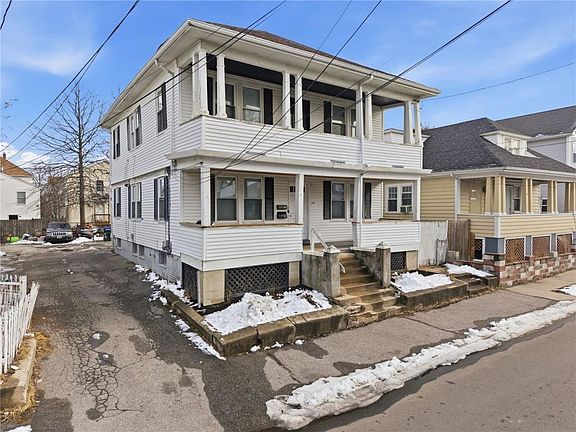 3rd image of 197 Salina St