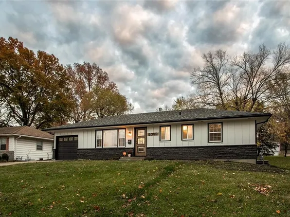 8309 E 85th St, Raytown, MO 64138