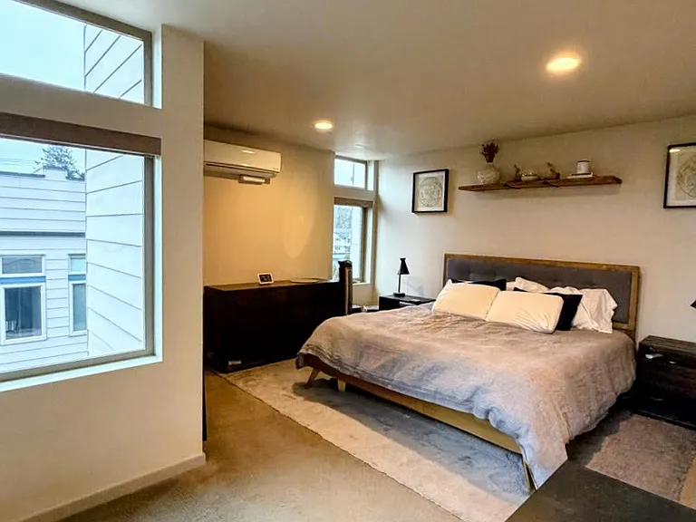 5006 Fauntleroy Way SW — Photo 9