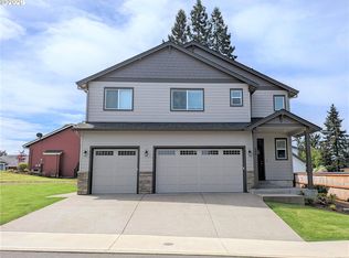 690 E 1st Ave, Estacada, OR 97023