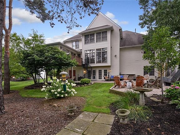 2nd image of 80 W Orange Hill Cir