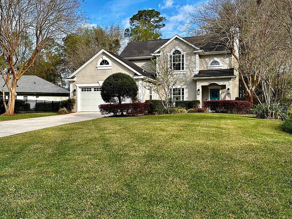 1st image of 212 Cardinal Cir W