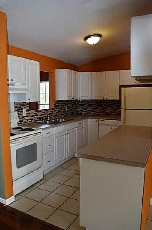 3 bed, 1638 sqft, $2,200 — Photo 4