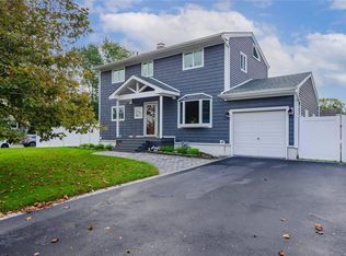 1632 Church St, Holbrook, NY 11741