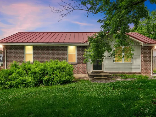 112 Smith St, Ashland City, TN 37015