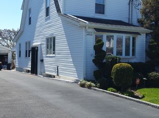 13816 14th Ave, Whitestone, NY 11357