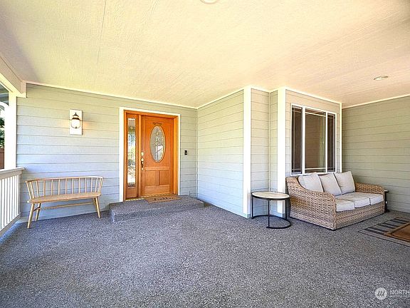4th image of 7832 Western Court SE