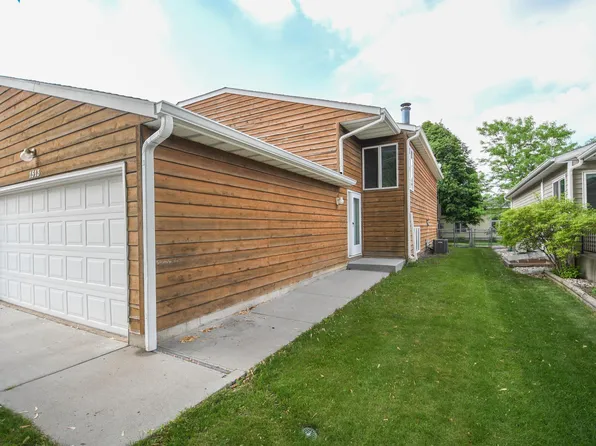 1513 28th Ave S, Fargo, ND 58103