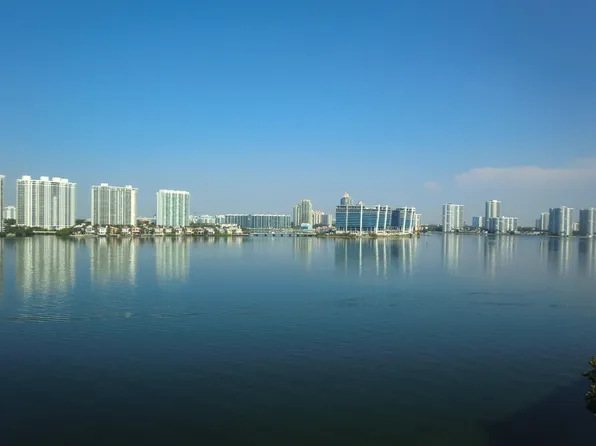 17500 N Bay Rd, Sunny Isles Beach, FL 33160