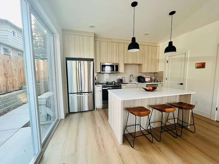 2832 SE Division St #2 — Photo 10