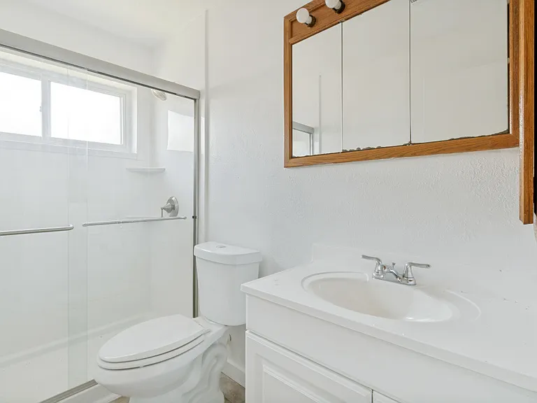 2218 Fuqua Rd — Photo 12