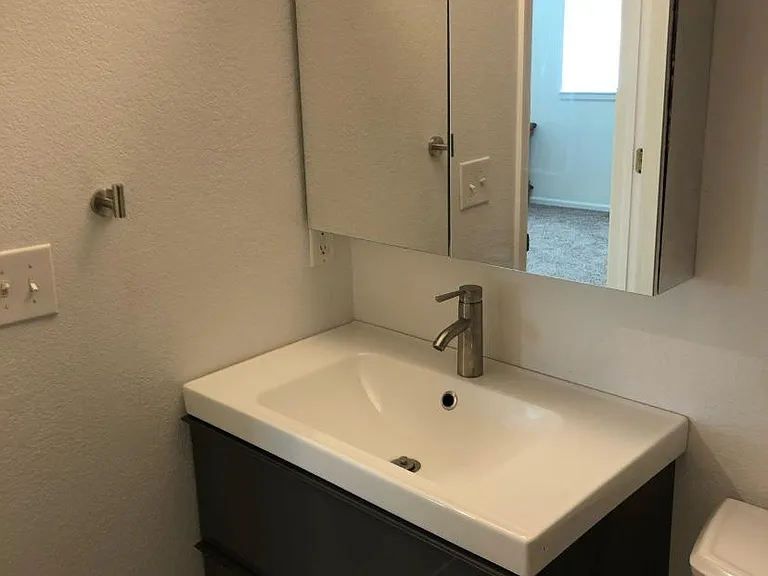372 Smith Cir — Photo 4