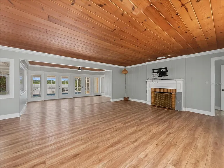125 Lake Roy Dr — Photo 9