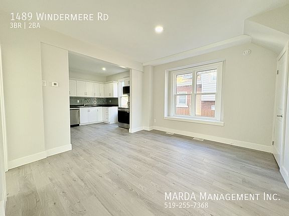 4th image of 1489 Windermere Rd