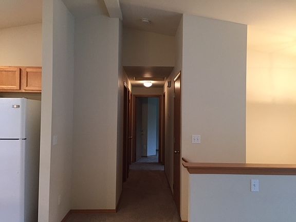 4th image of 103 NE Albion St