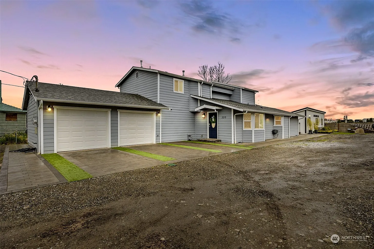 320 4th Avenue S photo 1