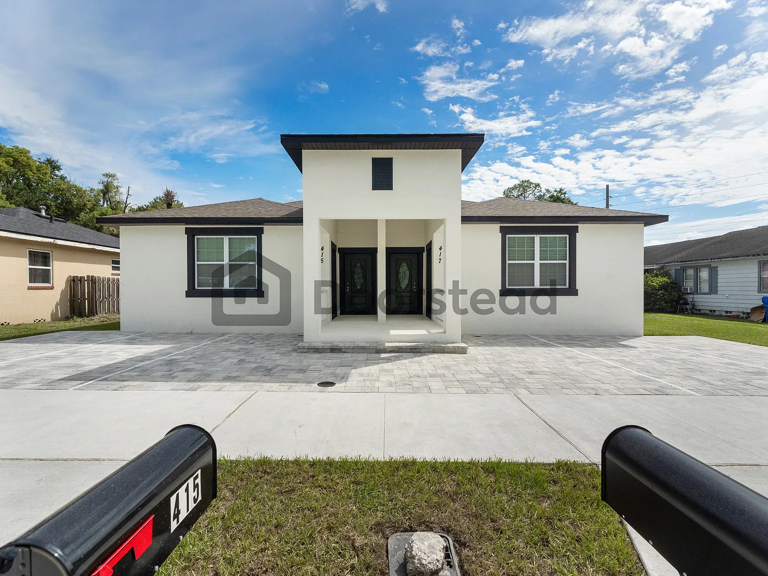 3 bed, 2.0 bath, 1382 sqft, $2,300 — Photo 2
